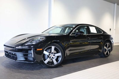 2025 Porsche Panamera Panamera 4