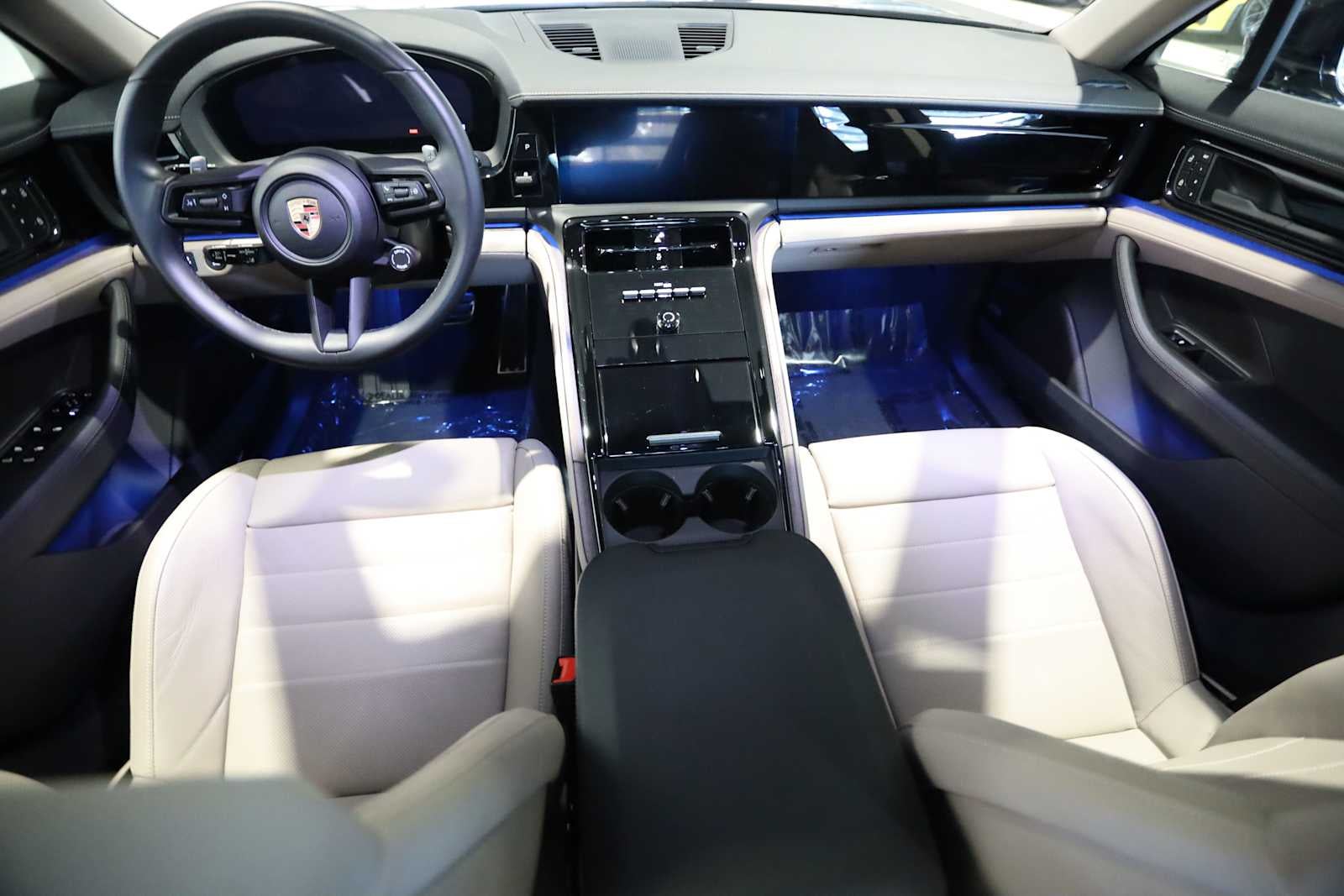 2025 Porsche Panamera Panamera 4