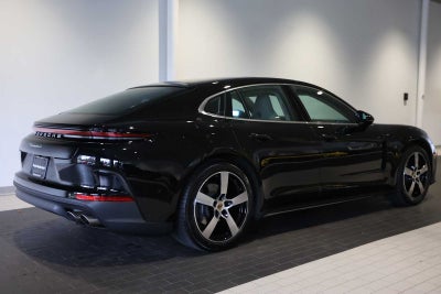 2025 Porsche Panamera Panamera 4