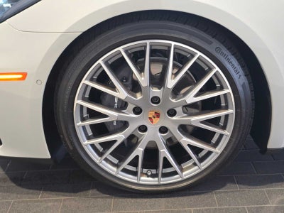 2025 Porsche Panamera Panamera 4