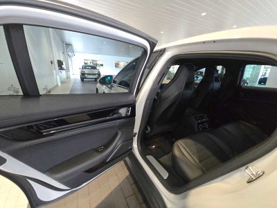 2025 Porsche Panamera Panamera 4