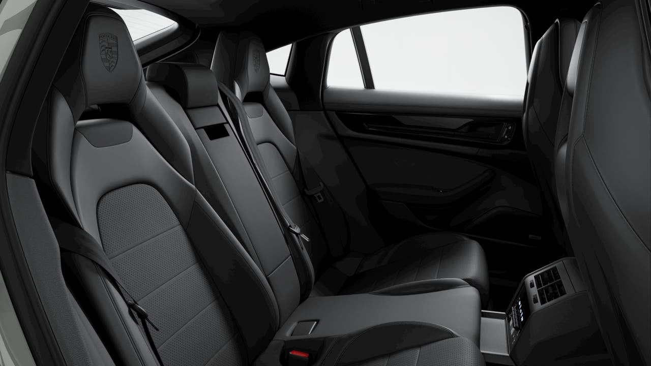 2025 Porsche Panamera Panamera 4