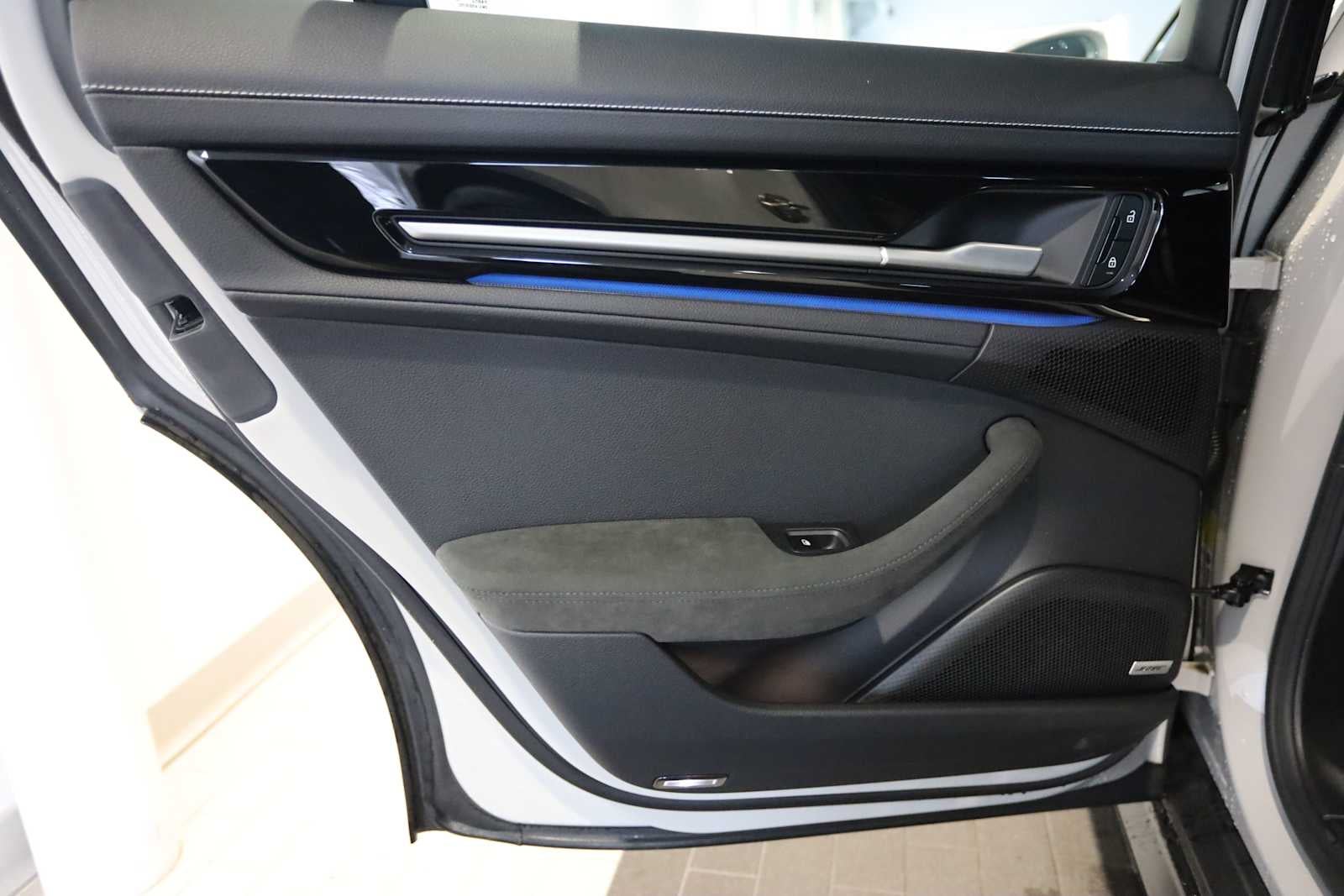 2025 Porsche Panamera Panamera 4