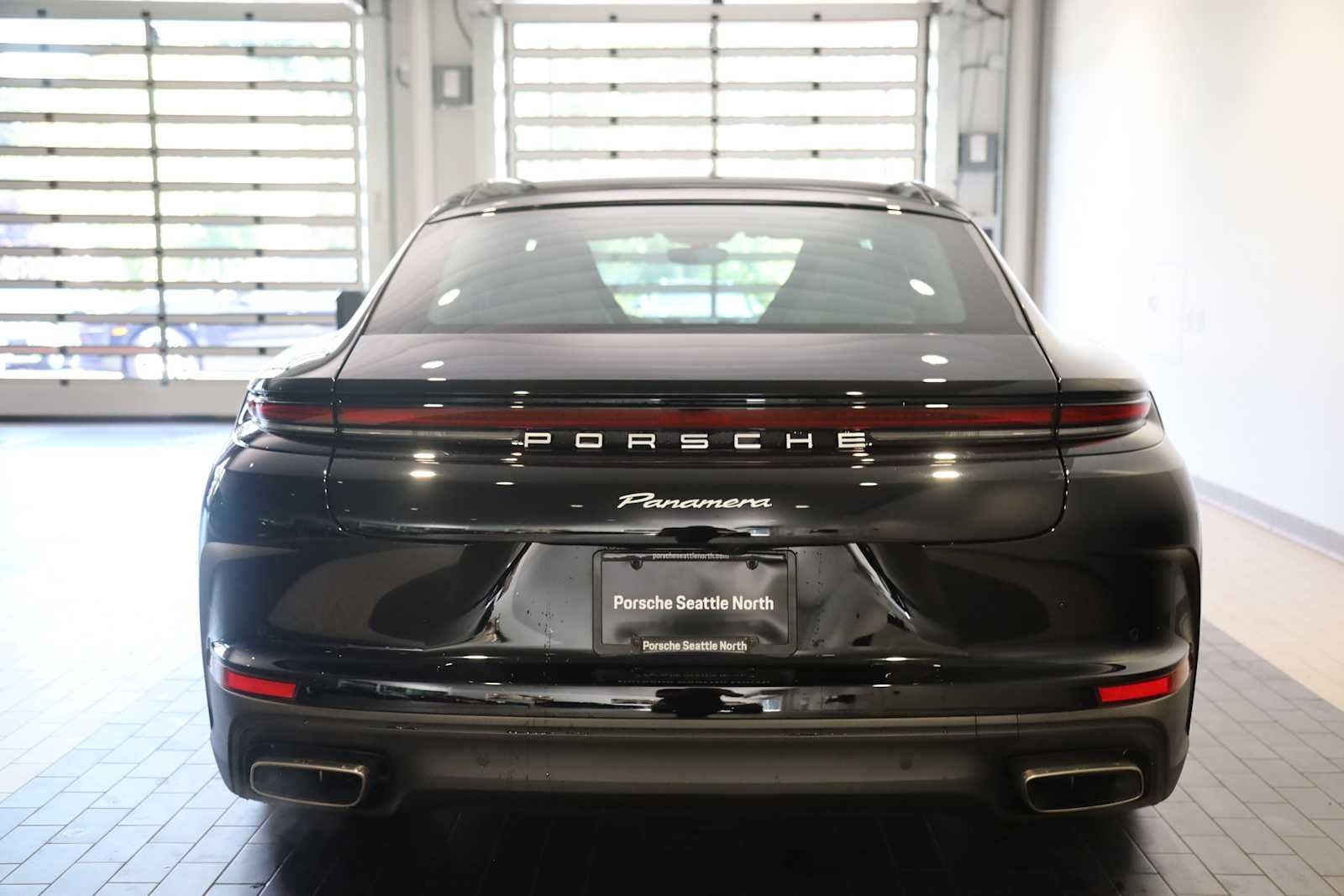 2025 Porsche Panamera Panamera