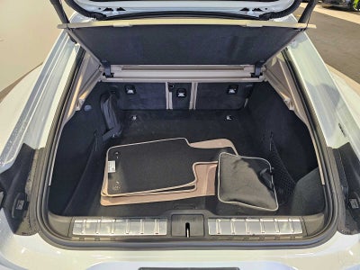 2025 Porsche Panamera 4