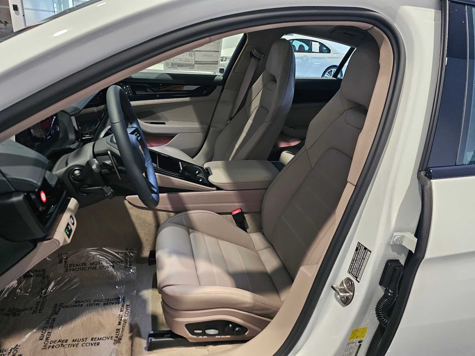 2025 Porsche Panamera 4