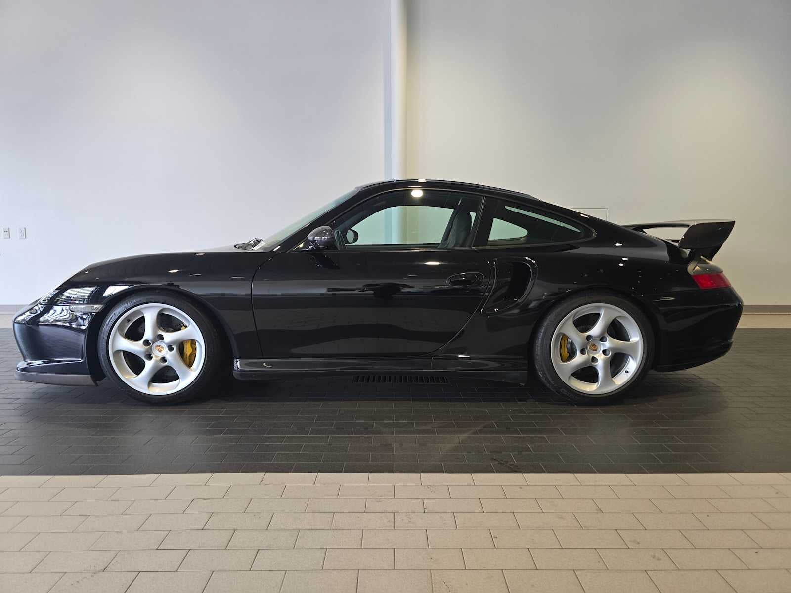 2002 Porsche 911 Carrera 911 GT2