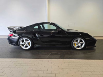2002 Porsche 911 Carrera 911 GT2