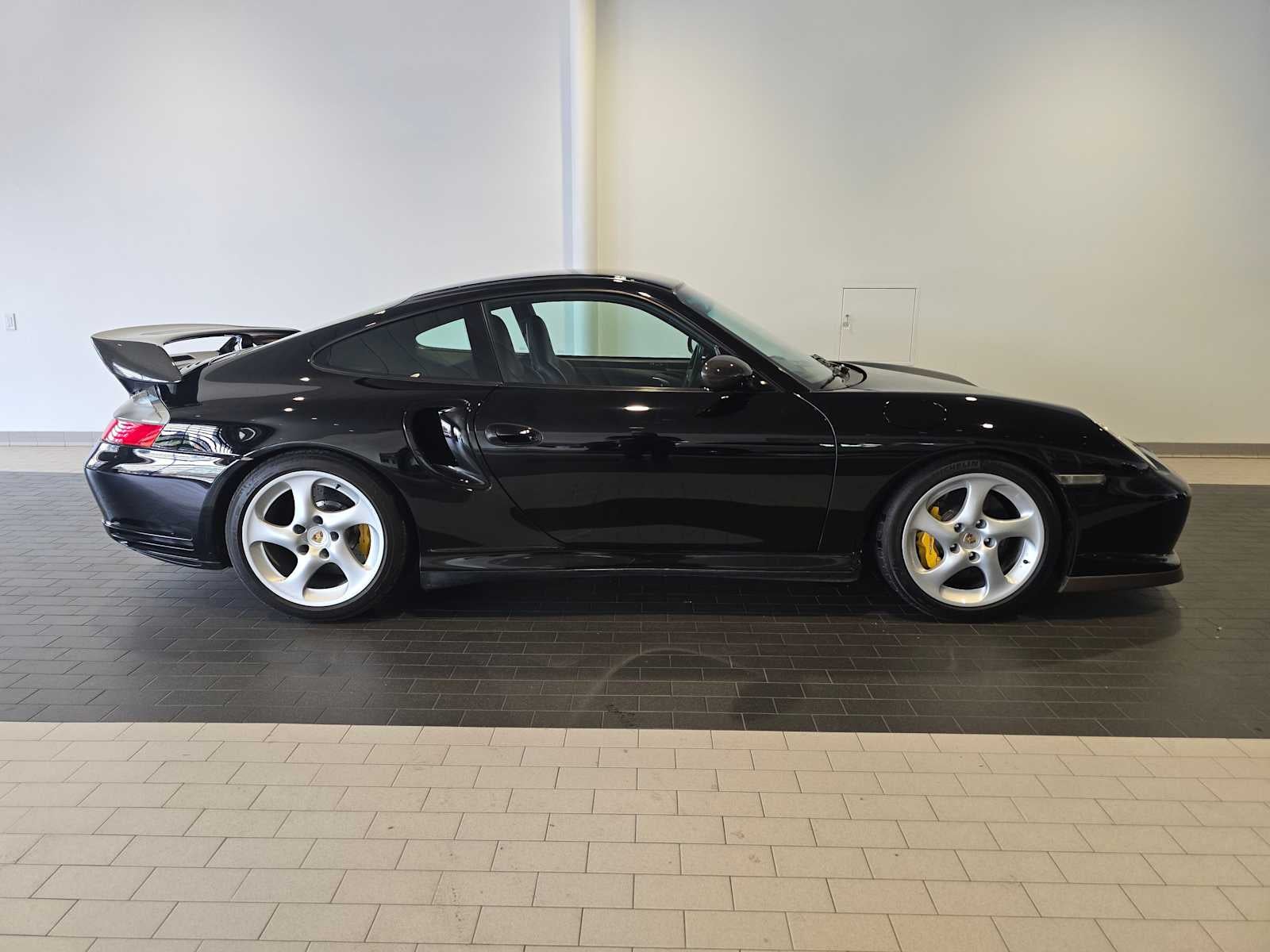 2002 Porsche 911 Carrera 911 GT2