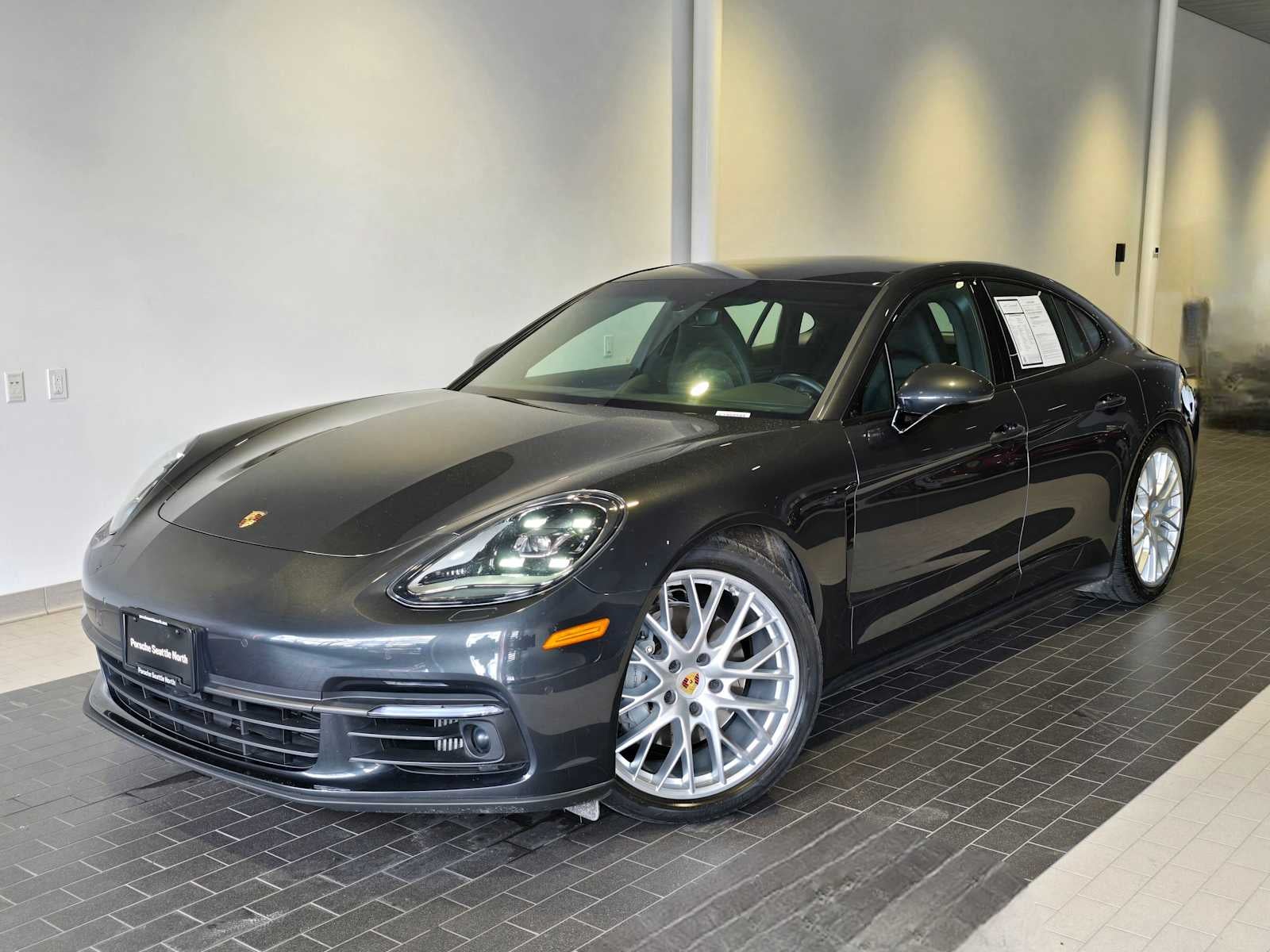 2018 Porsche Panamera 4S