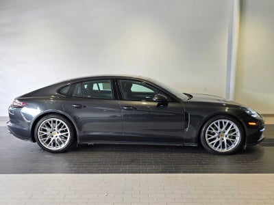 2018 Porsche Panamera 4S