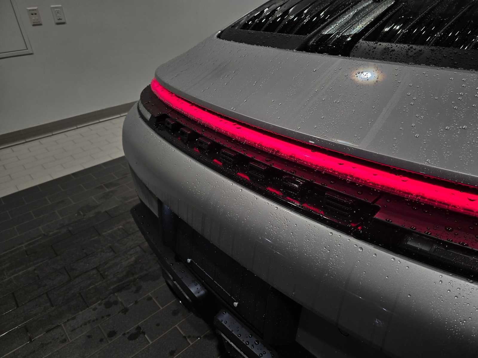 2025 Porsche 911 Carrera 4 GTS