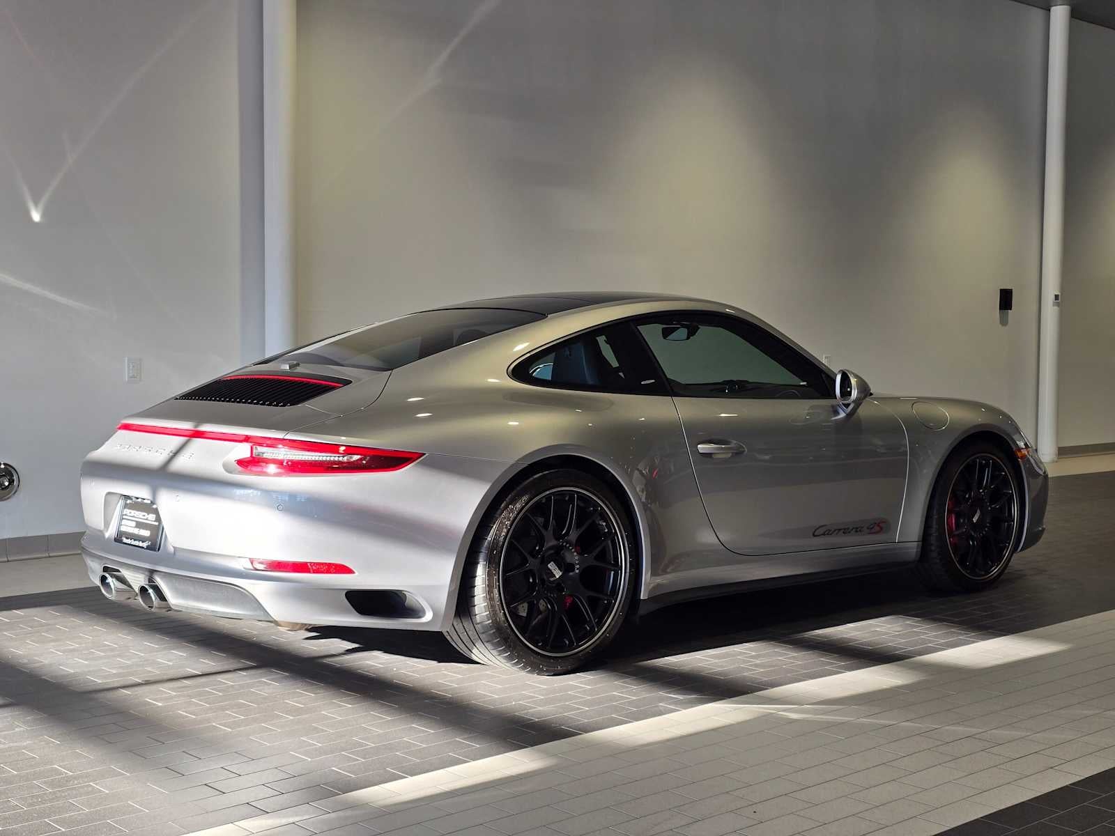 2017 Porsche 911 Carrera 4S