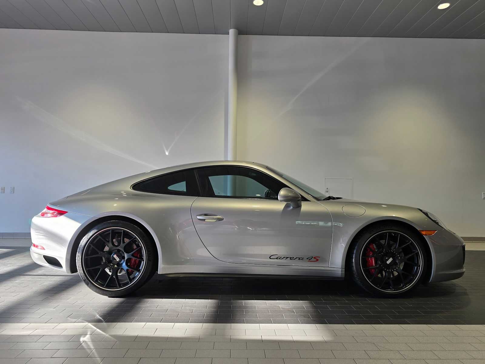 2017 Porsche 911 Carrera 4S