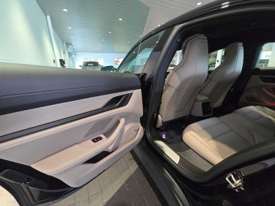 2024 Porsche Taycan 4S