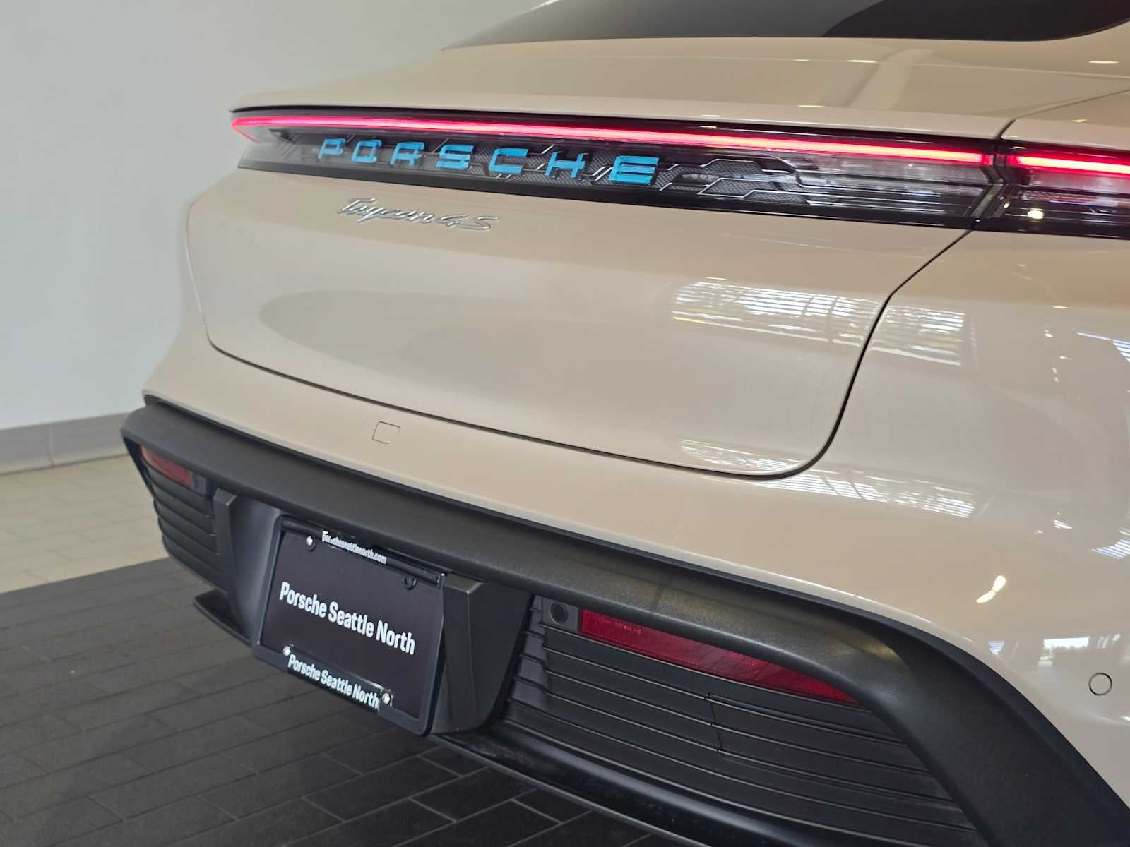 2024 Porsche Taycan Taycan 4S (MY24)