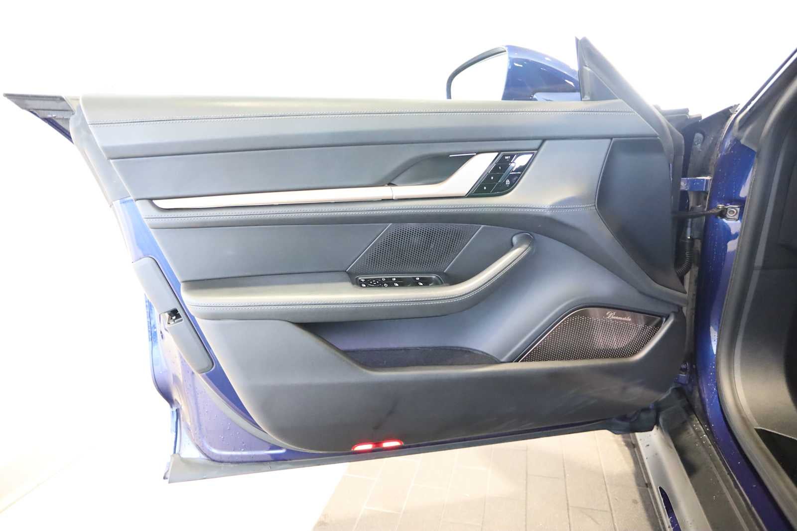 2020 Porsche Taycan Taycan Turbo
