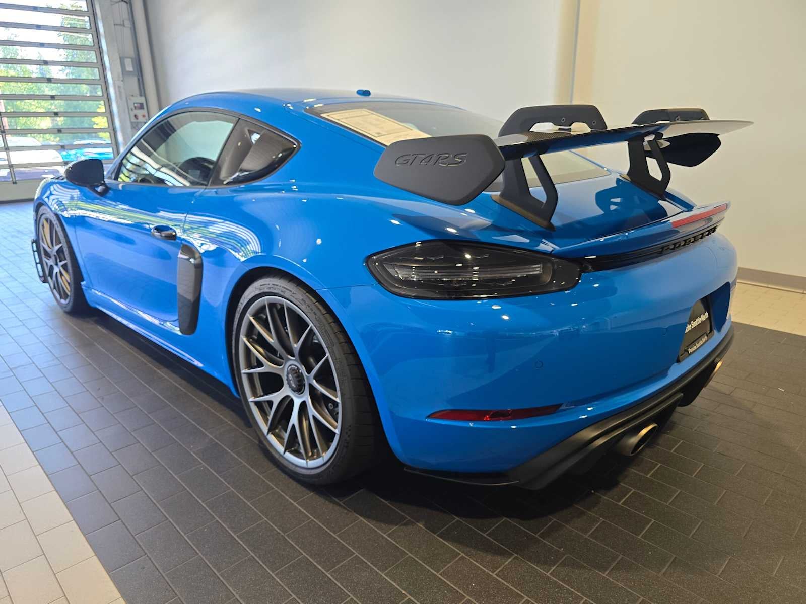 2023 Porsche 718 Cayman GT4 RS
