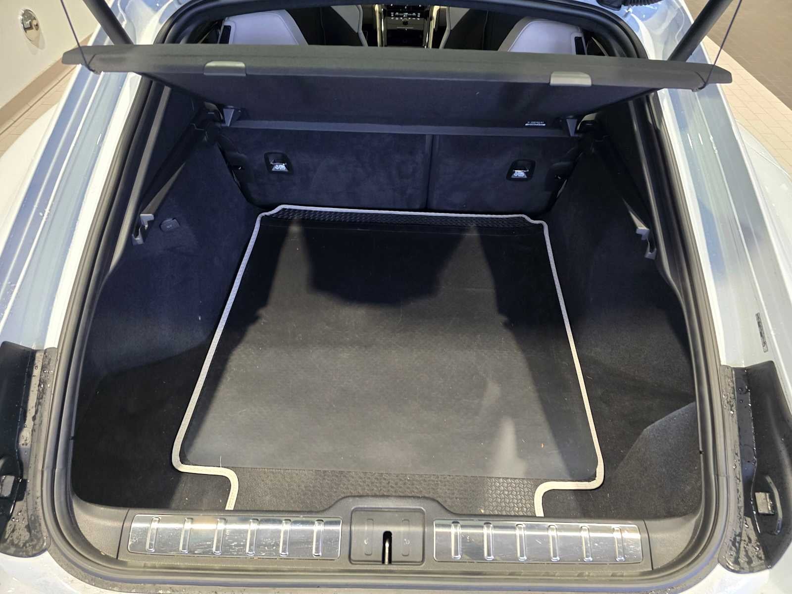 2025 Porsche Panamera GTS