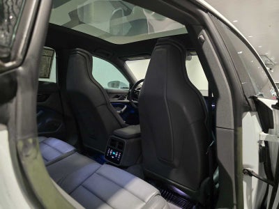 2024 Porsche Taycan 4