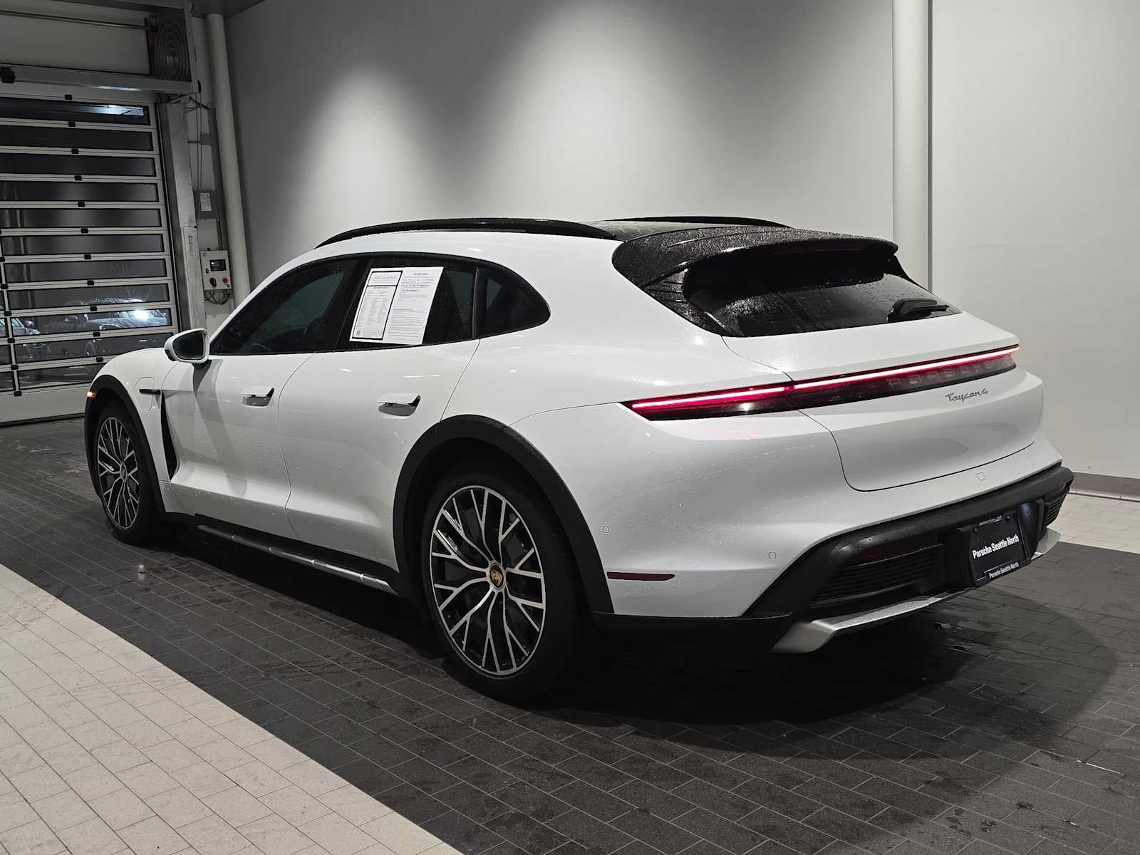 2024 Porsche Taycan 4