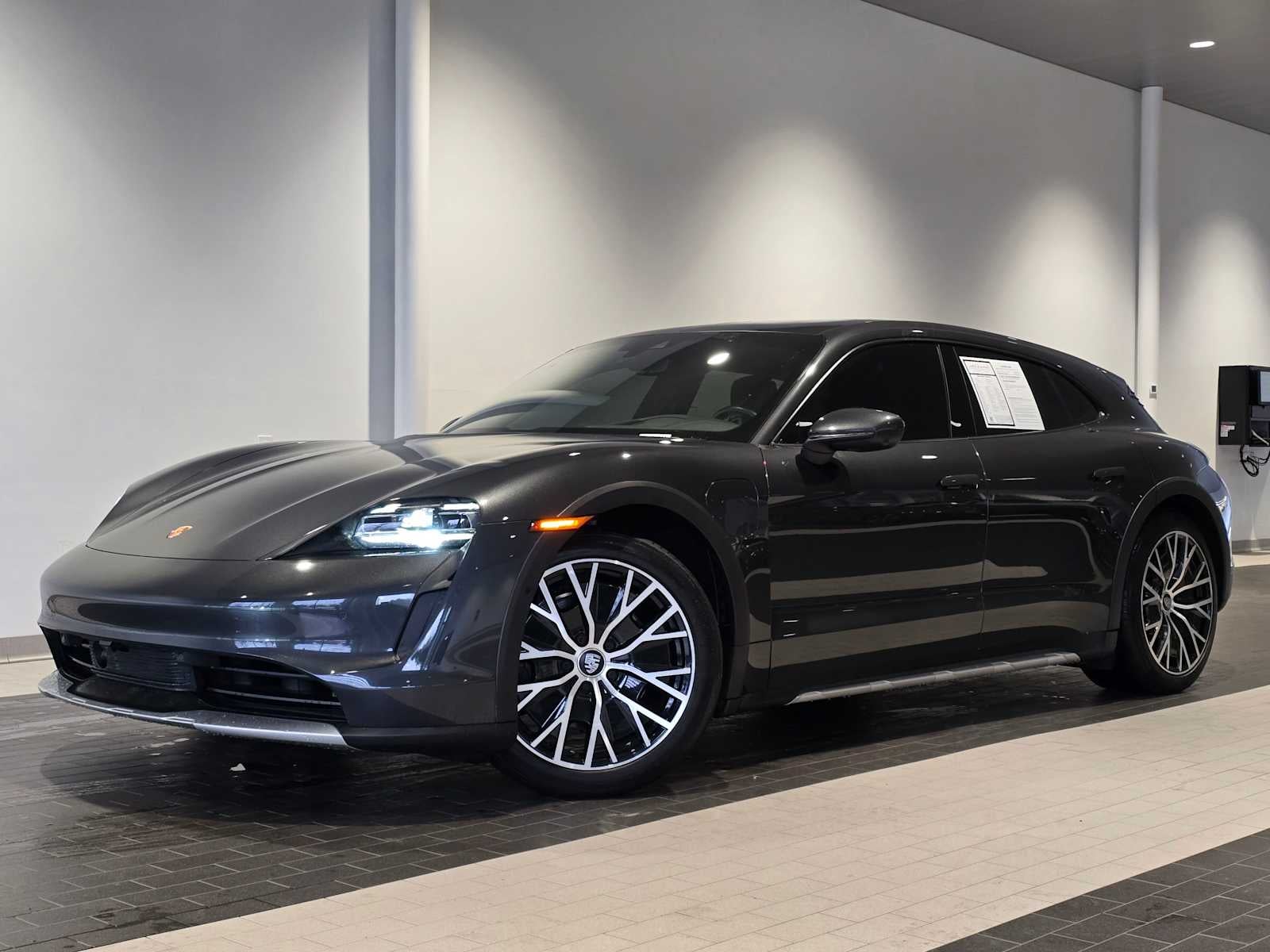 2022 Porsche Taycan 4