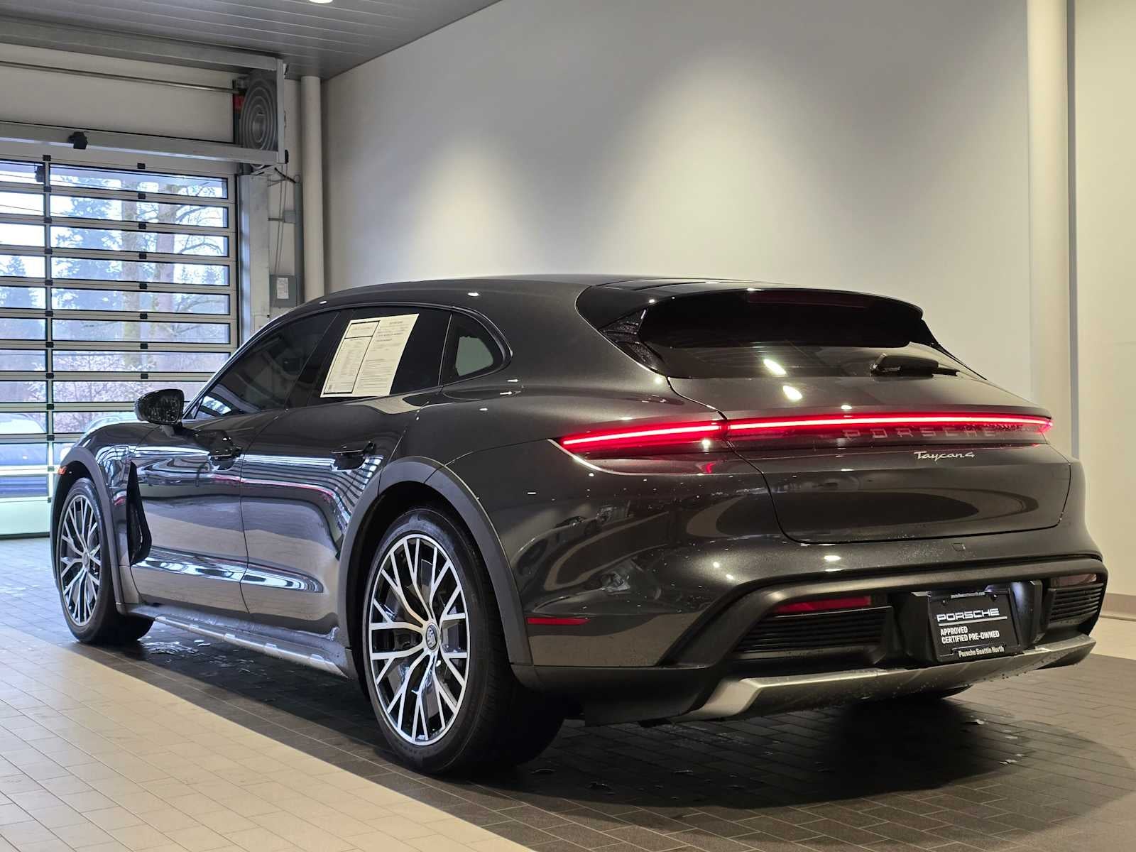 2022 Porsche Taycan 4