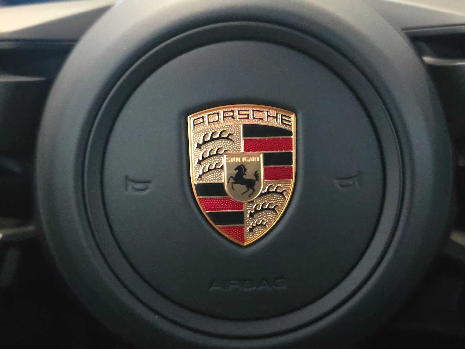 2022 Porsche 911 911 Carrera 4 Cabriolet