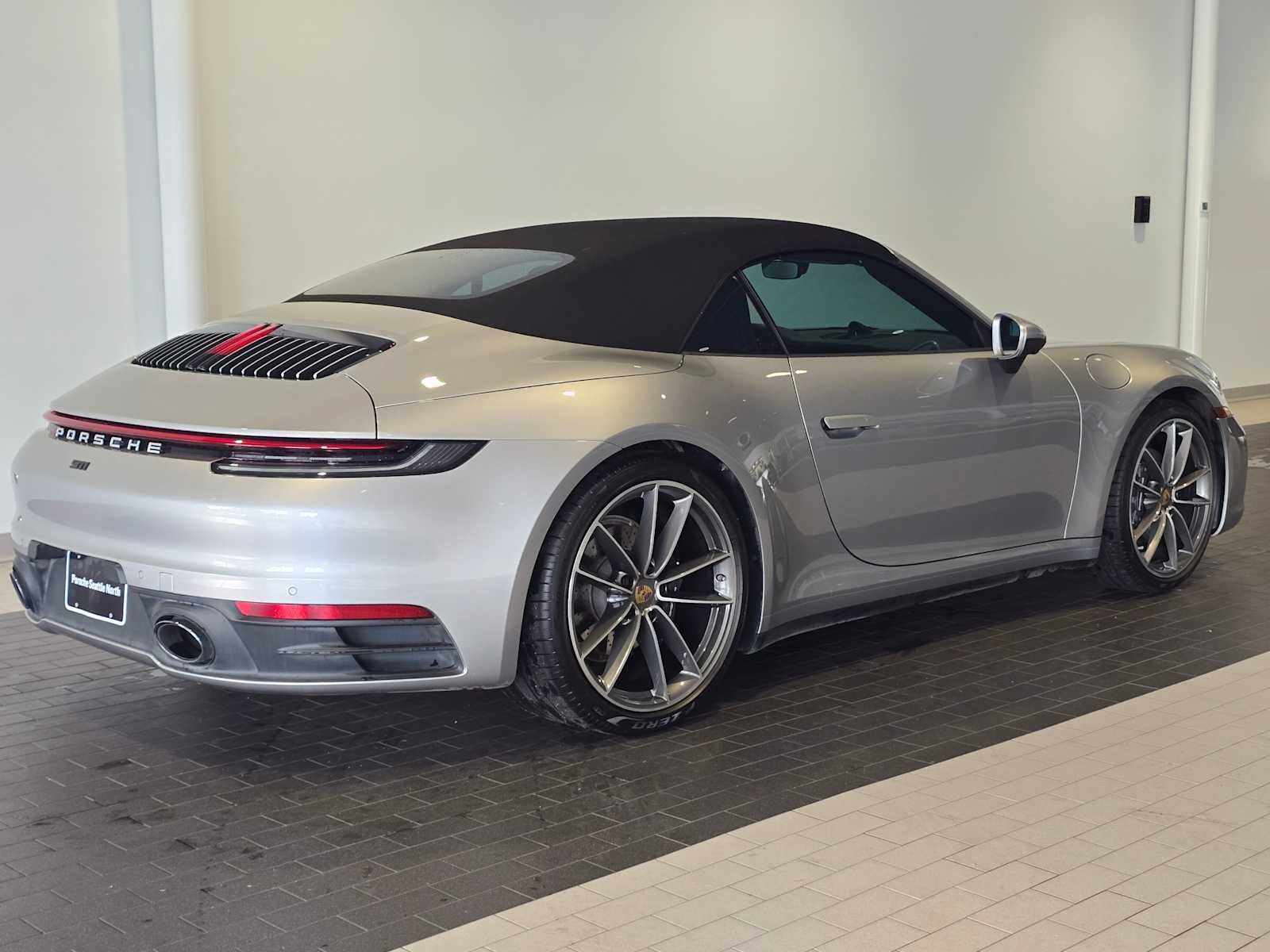 2022 Porsche 911 911 Carrera 4 Cabriolet