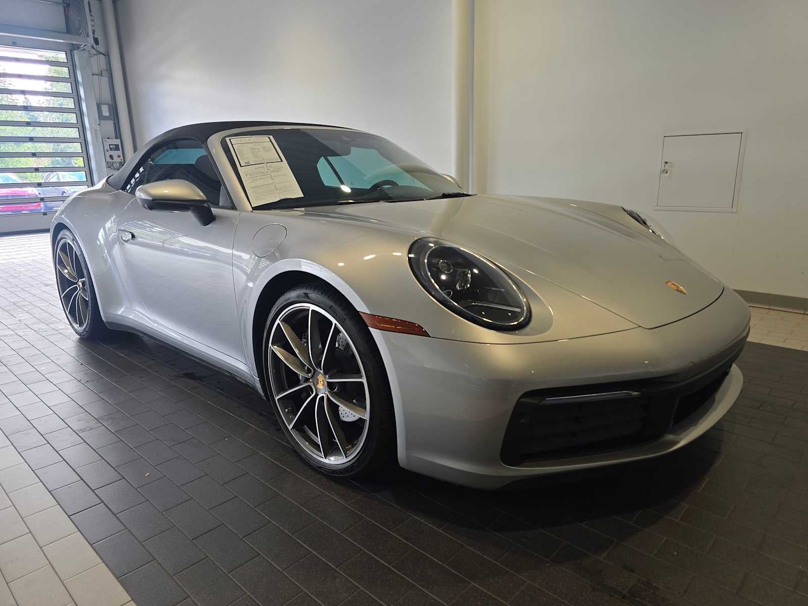 2022 Porsche 911 911 Carrera 4 Cabriolet