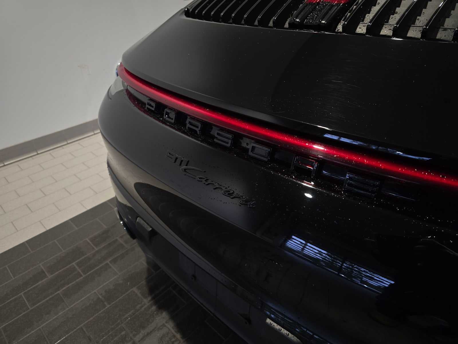 2020 Porsche 911 Carrera