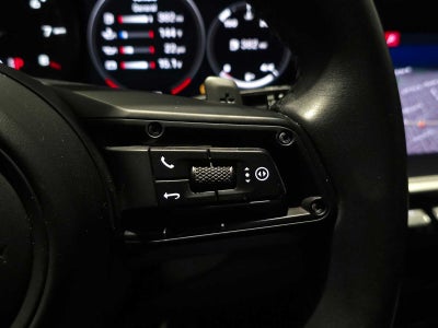 2020 Porsche 911 Carrera