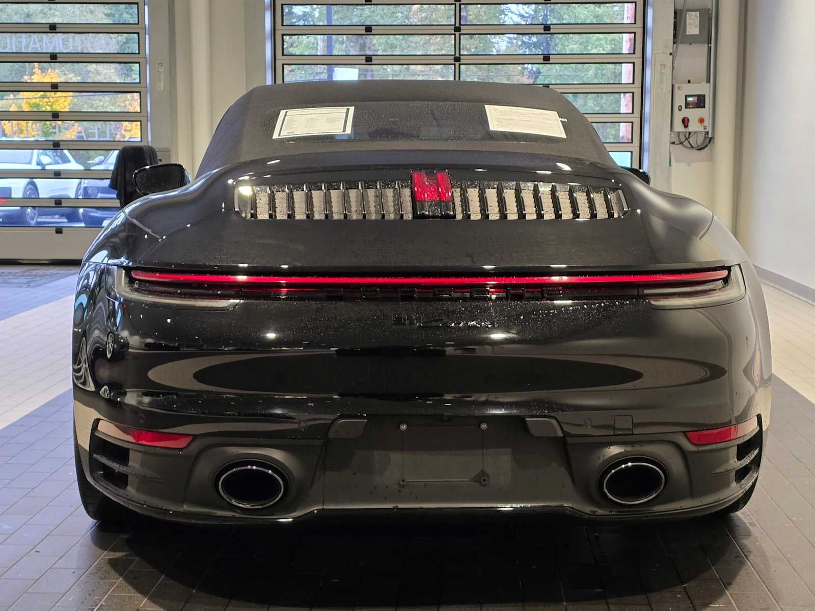 2020 Porsche 911 Carrera