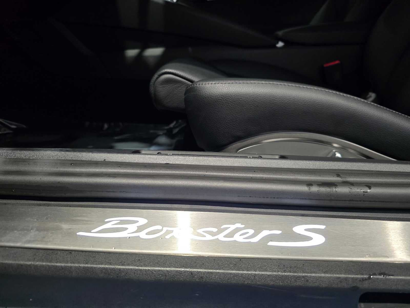 2024 Porsche 718 Boxster S