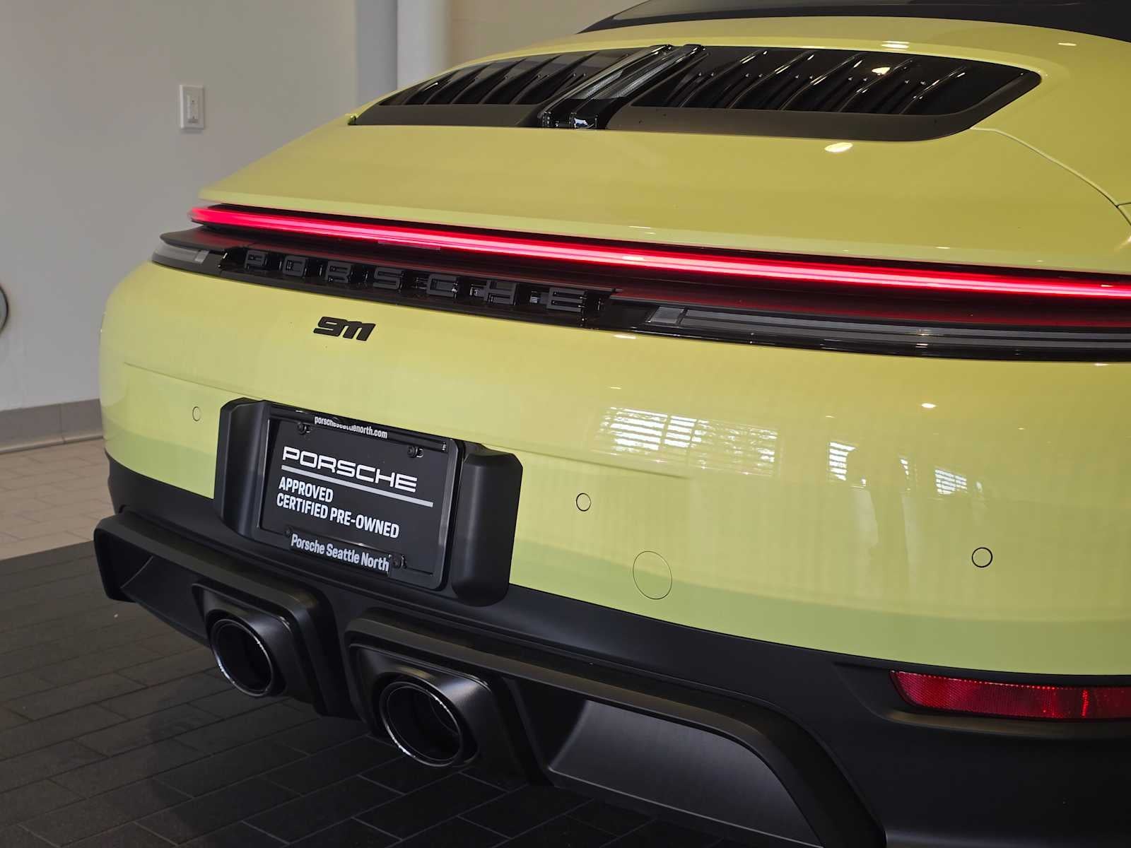 2026 Porsche 911 Carrera 4 GTS