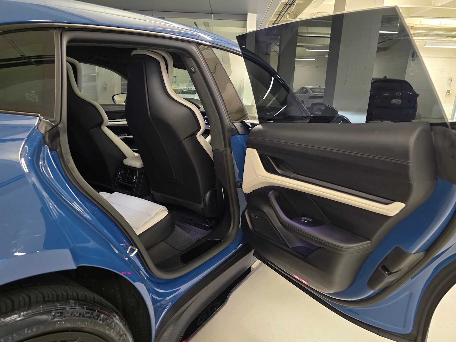 2024 Porsche Taycan GTS