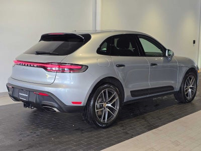 2025 Porsche Macan Base