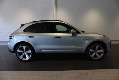 2025 Porsche Macan Macan