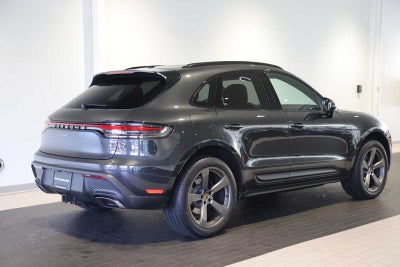 2026 Porsche Macan Macan