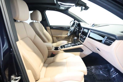 2023 Porsche Macan Macan