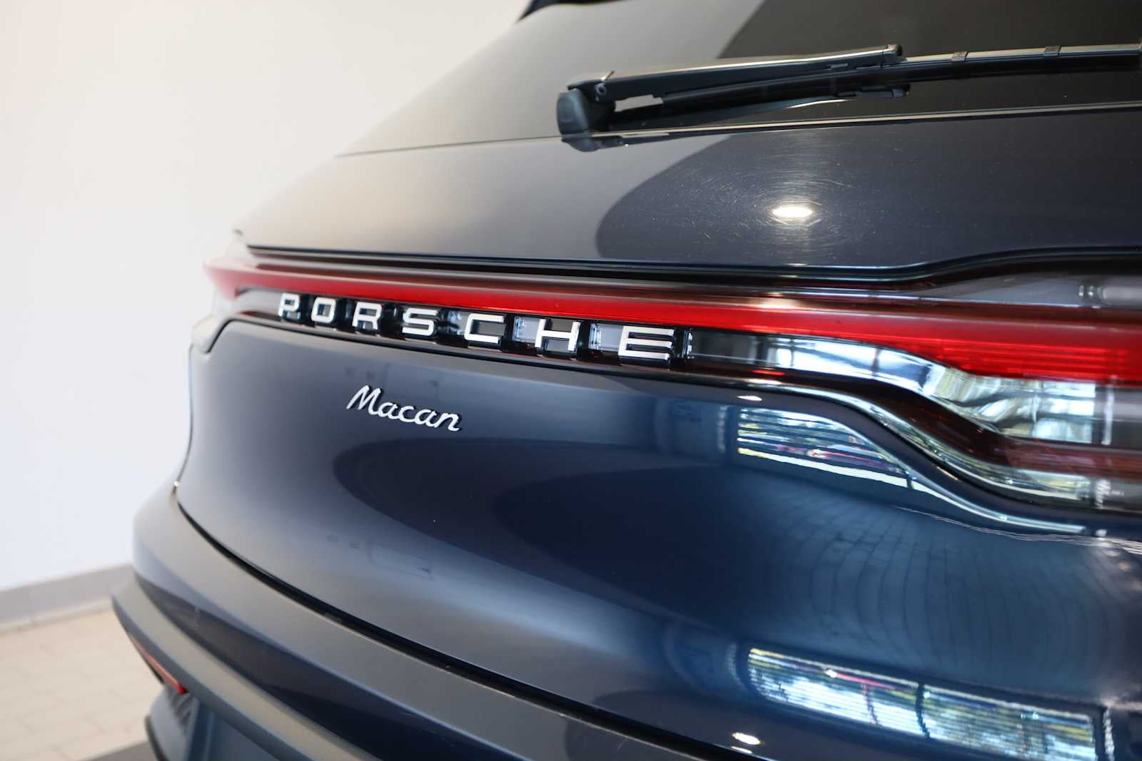 2023 Porsche Macan Macan