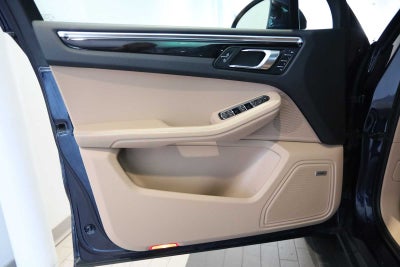 2023 Porsche Macan Macan
