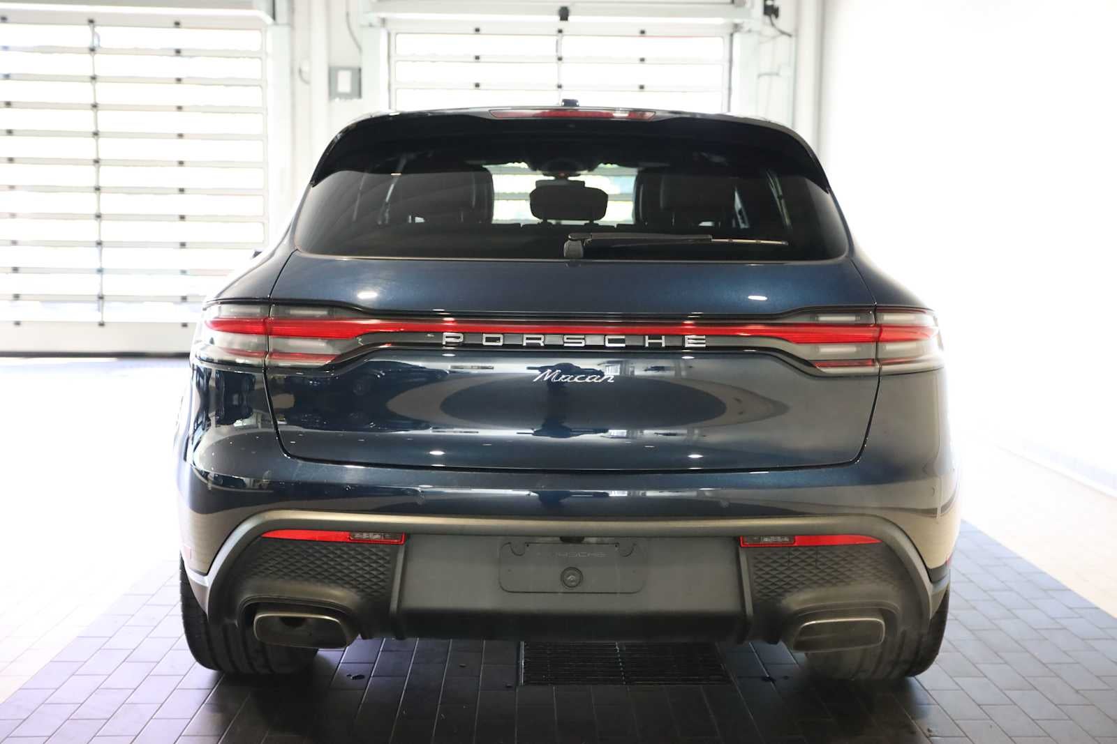 2023 Porsche Macan Macan