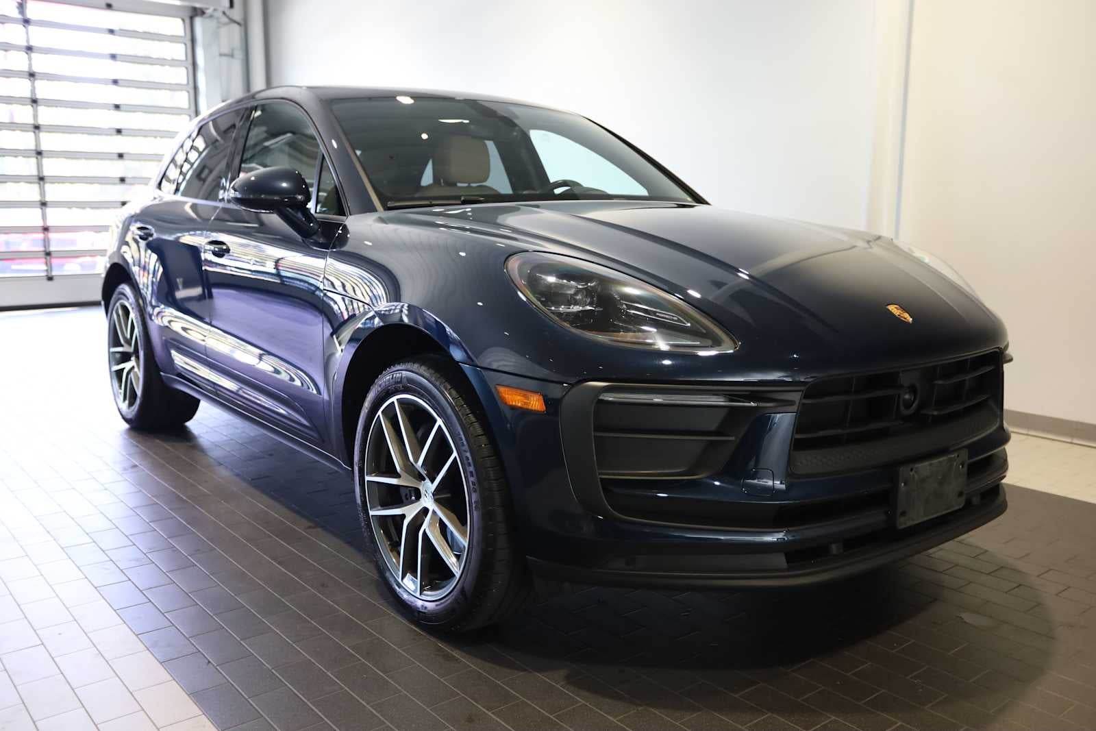 2023 Porsche Macan Macan