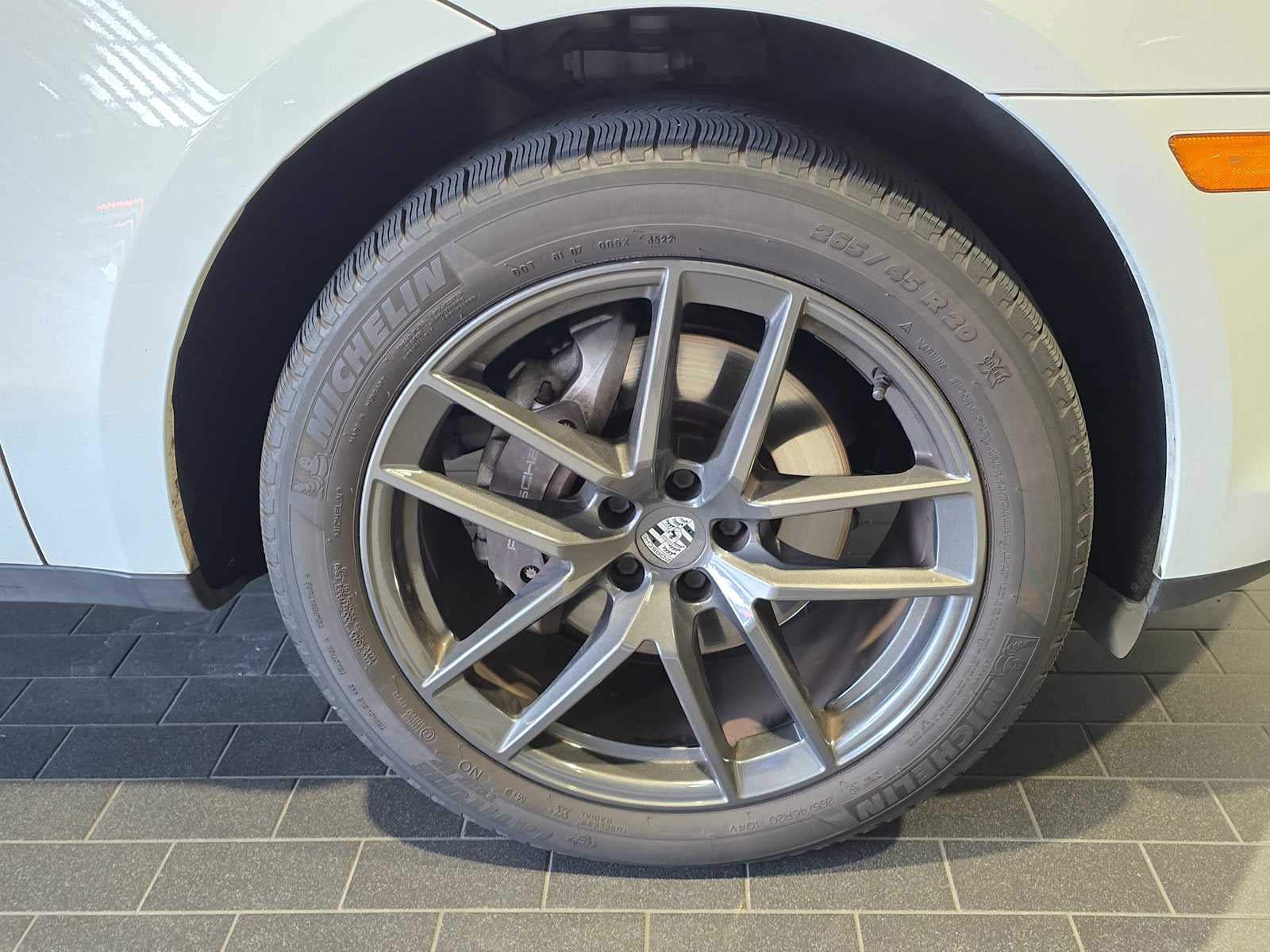 2023 Porsche Macan T