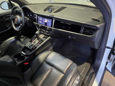 2023 Porsche Macan T
