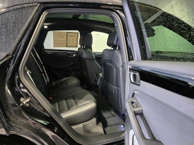 2025 Porsche Macan T