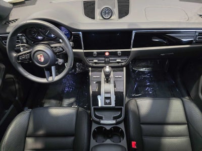 2025 Porsche Macan T