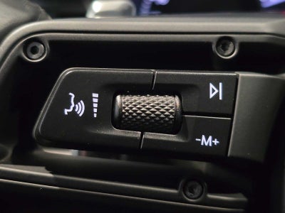 2025 Porsche Macan T