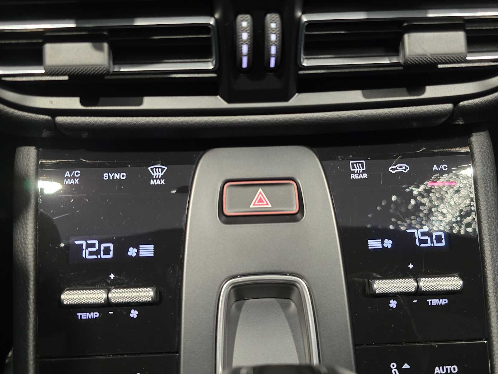 2025 Porsche Macan T